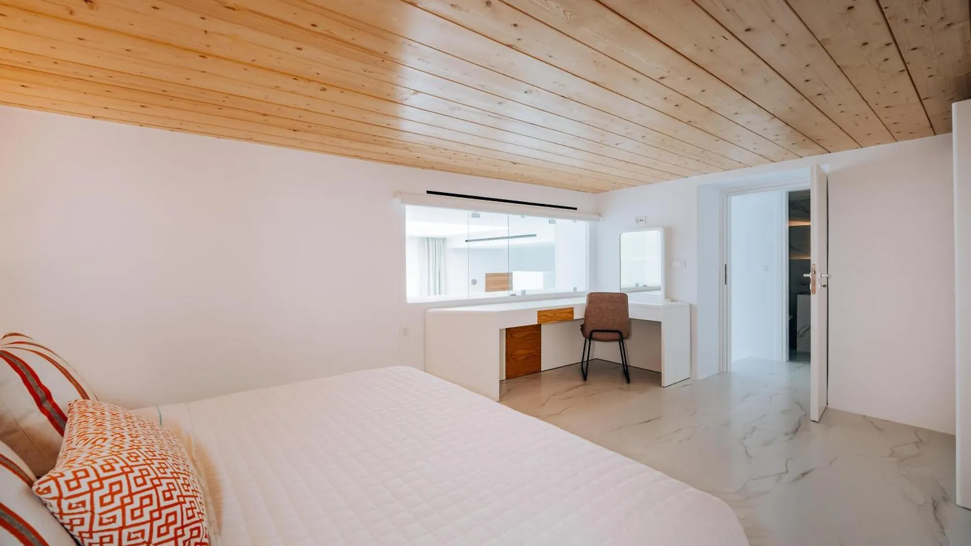 Arcs Suites & Residences Mykonos Town