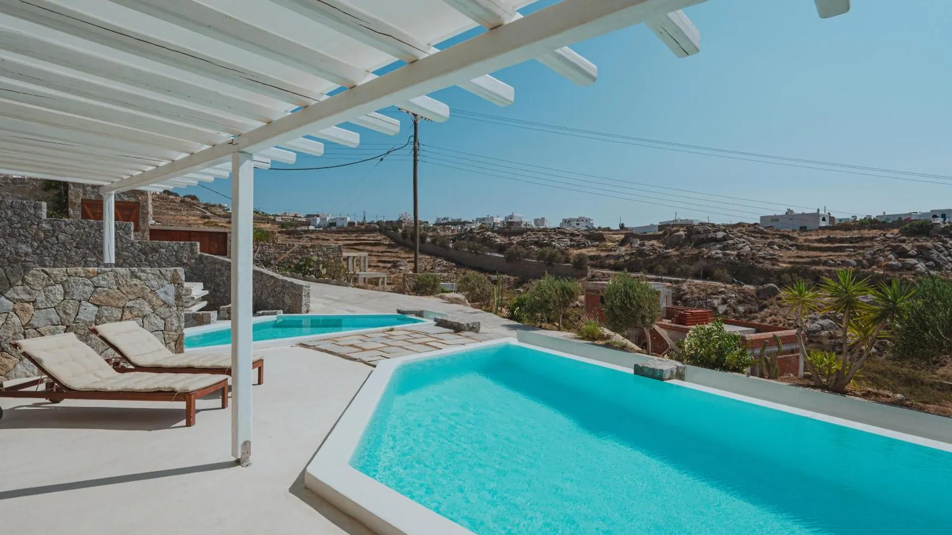 Arcs Suites & Residences Mykonos Town Hotel