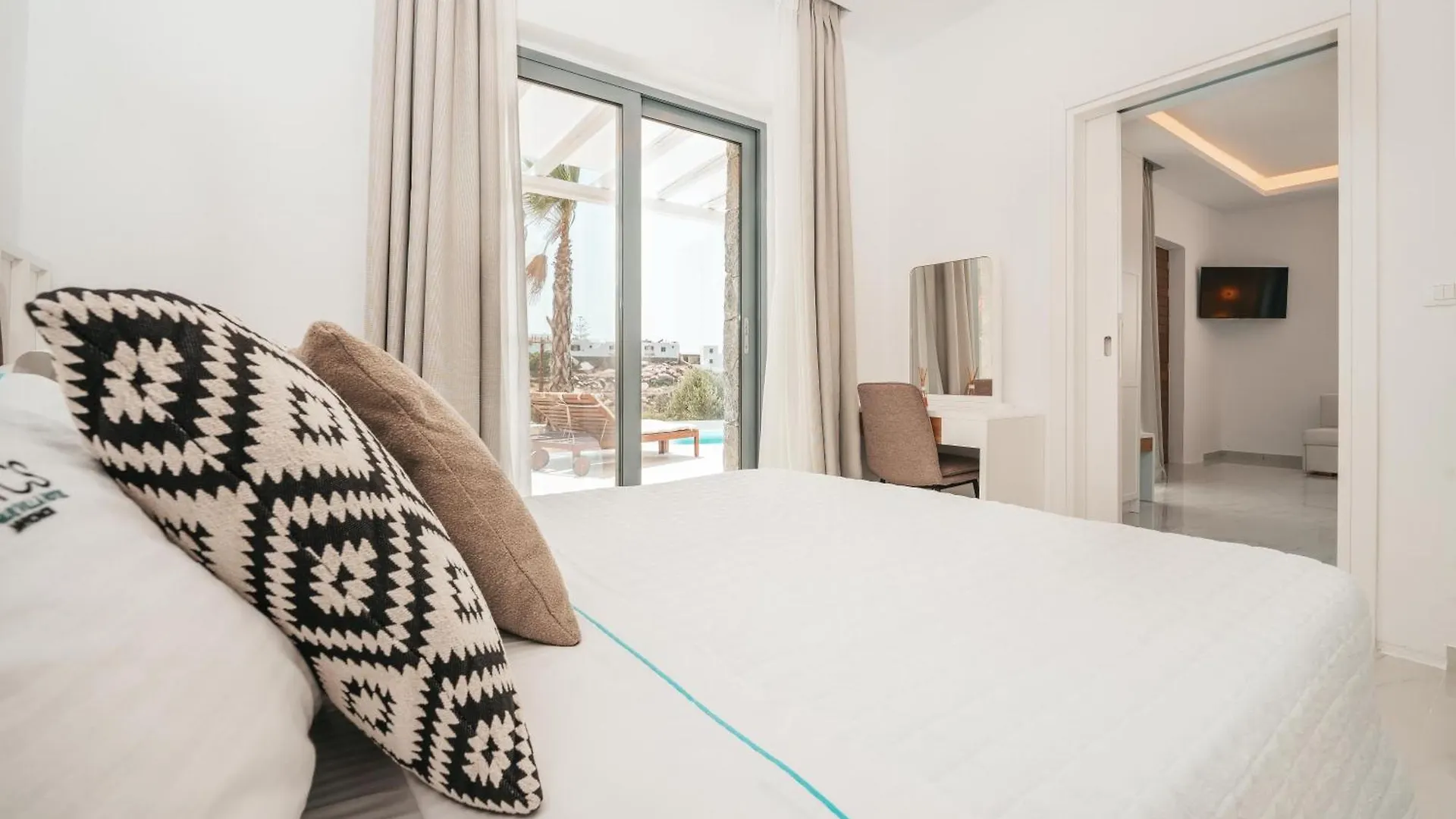 Hotel Arcs Suites & Residences Mykonos Town