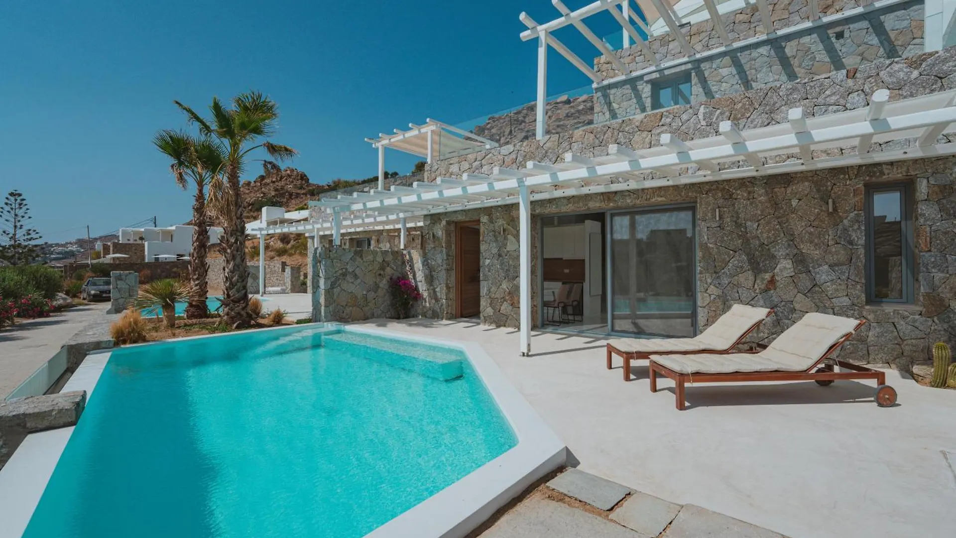 Arcs Suites & Residences Mykonos Town 3*,