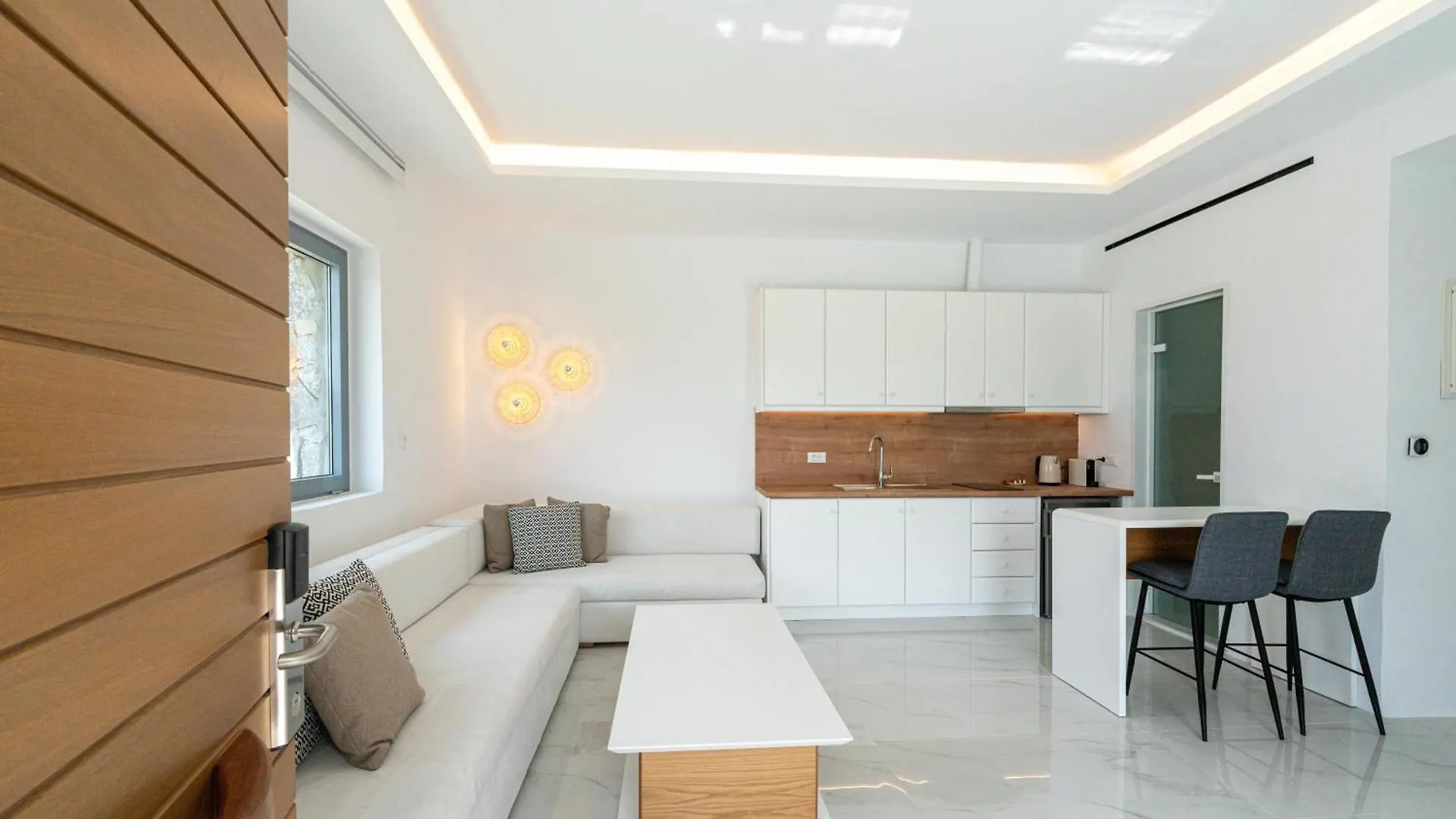Arcs Suites & Residences Mykonos Town
